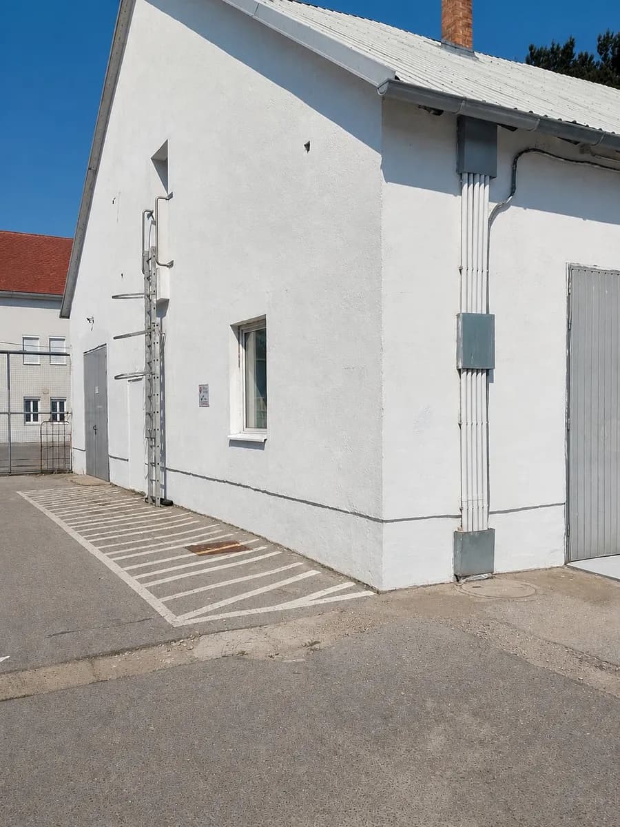 Gewerbeimmobilie mieten in Wiener Neustadt Land – 69 m², € 699 – Bild 3 von 13