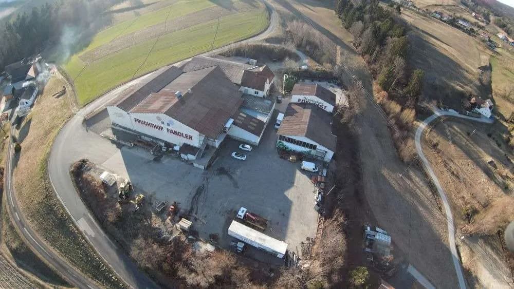 Gewerbeimmobilie mieten in Hartberg-Fürstenfeld – 1 080 m², € 5 – Bild 2 von 5