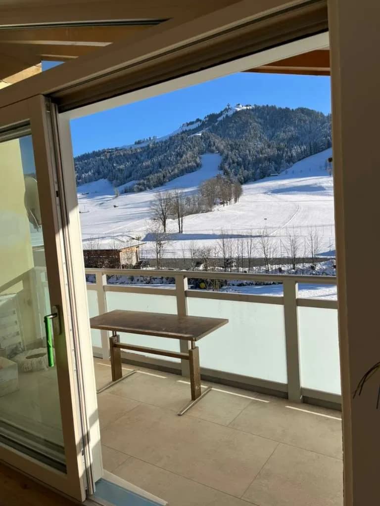 2-Zimmer-Wohnung mieten in Kitzbühel – 47 m², € 1.370 – Bild 2 von 10