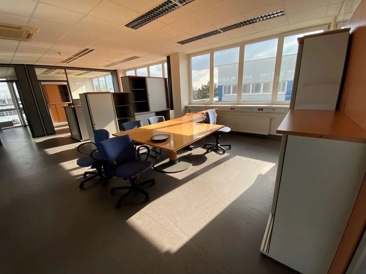Gewerbeimmobilie mieten in Amstetten – 320 m², € 2.175 – Bild 2 von 6