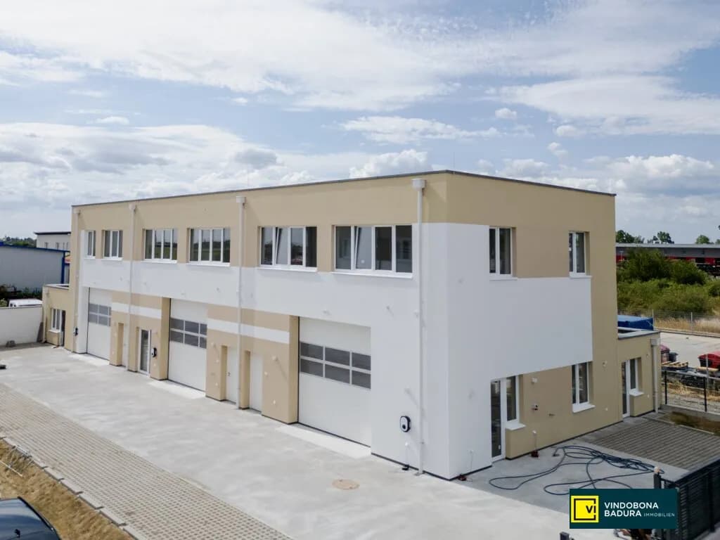 Gewerbeimmobilie mieten in Baden – 168 m², € 2.333