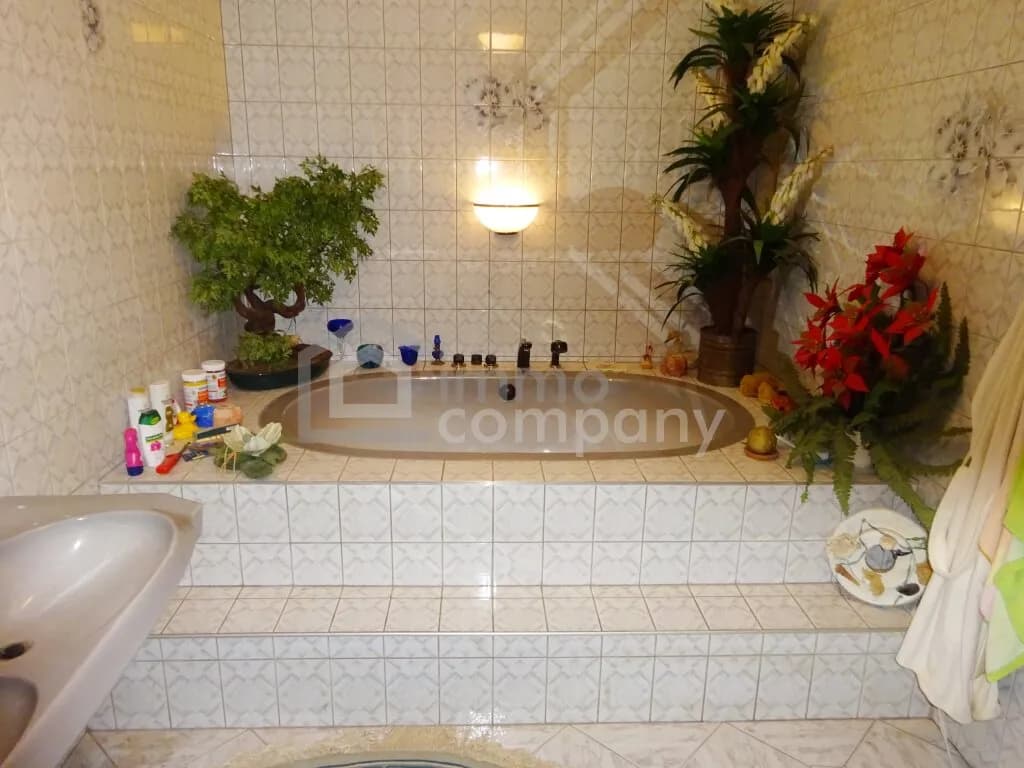 10-Zimmer-Haus kaufen in Wien – 360 m², € 1.298.000 – Bild 10 von 12