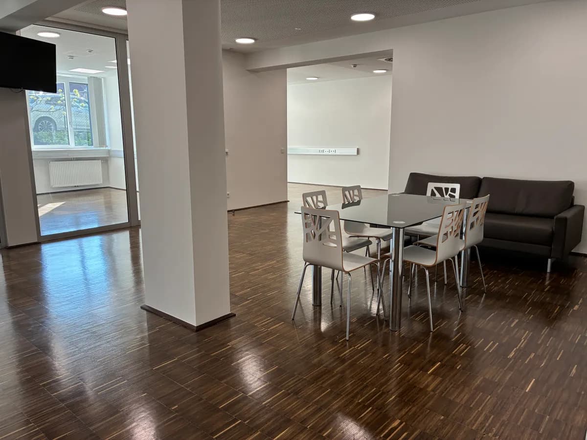Gewerbeimmobilie mieten in Linz Land – 194 m², € 2.037