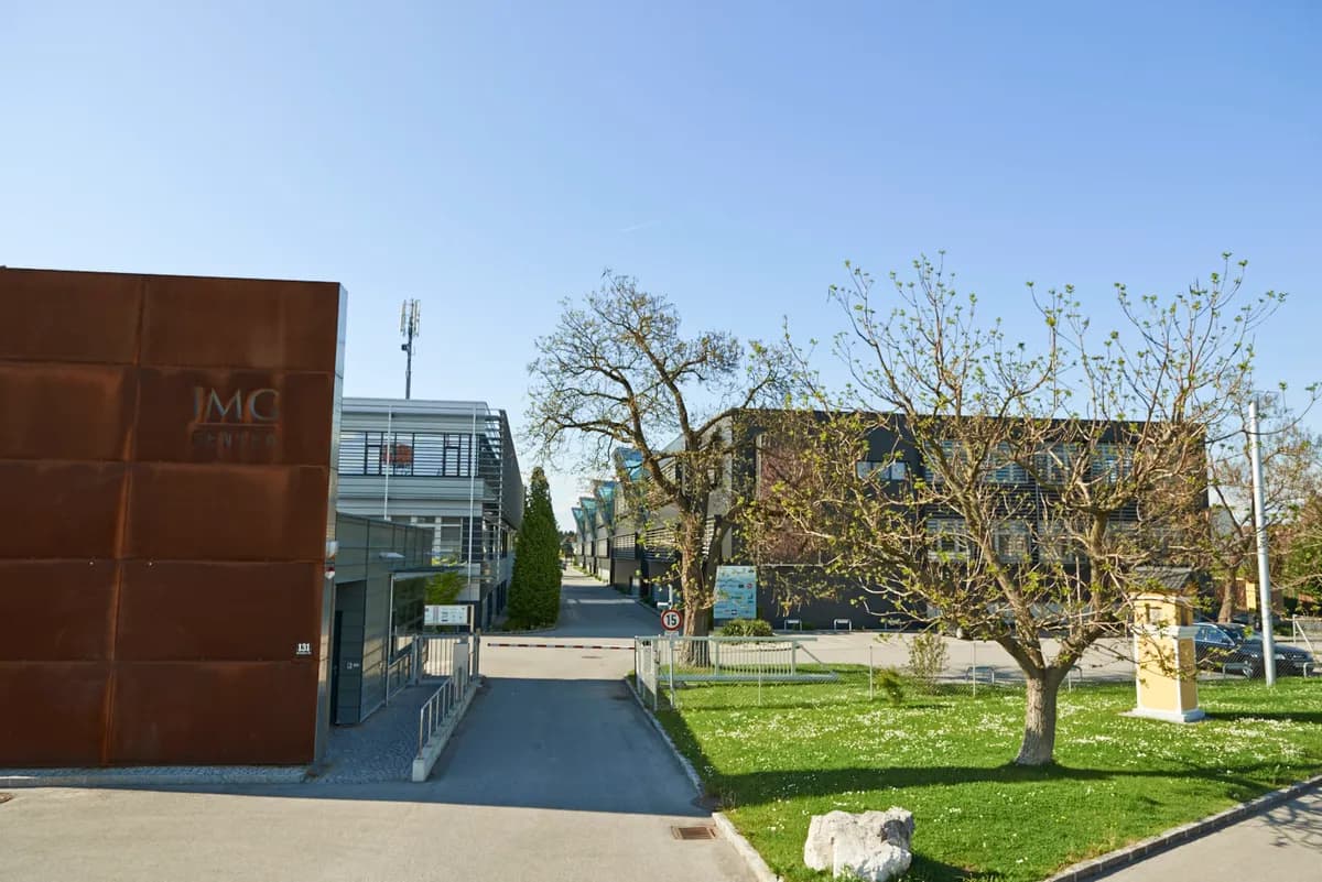 Gewerbeimmobilie mieten in Linz Land – 194 m², € 2.037 – Bild 11 von 21