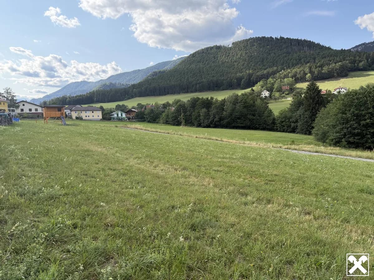 Grundstück kaufen in Neunkirchen – 784 m², € 86.240
