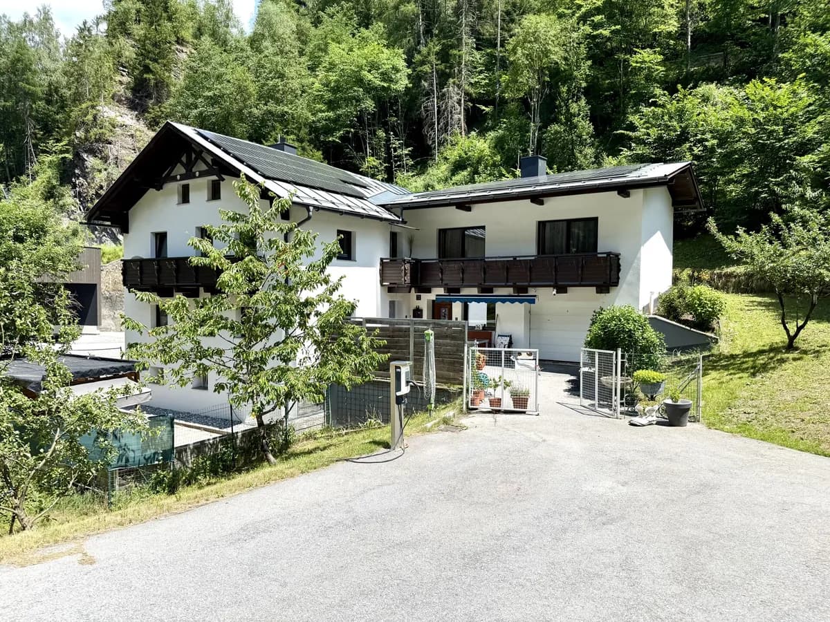 8-Zimmer-Haus kaufen in Landeck – 215 m², € 420.000