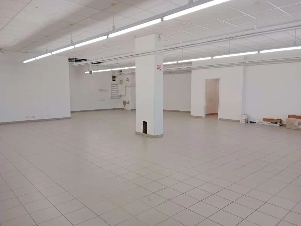Gewerbeimmobilie mieten in Neunkirchen – 200 m², € 1.532 – Bild 4 von 7