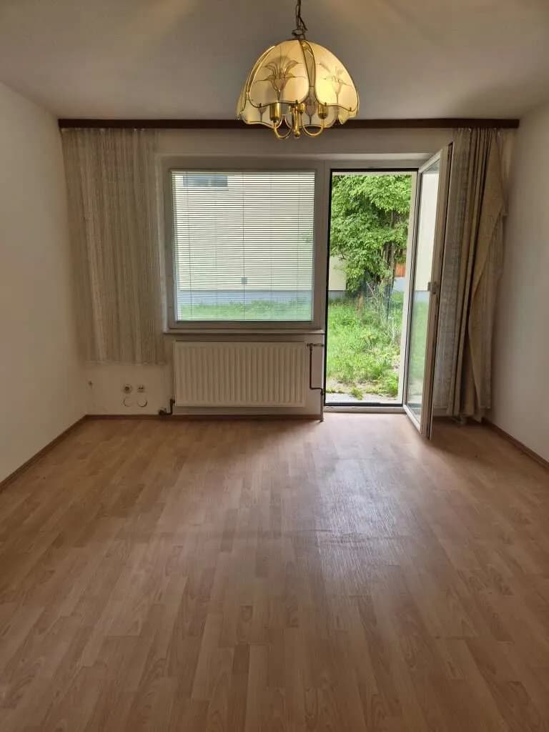 Wohnung mieten in Neunkirchen – 43 m², € 490 – Bild 1 von 8