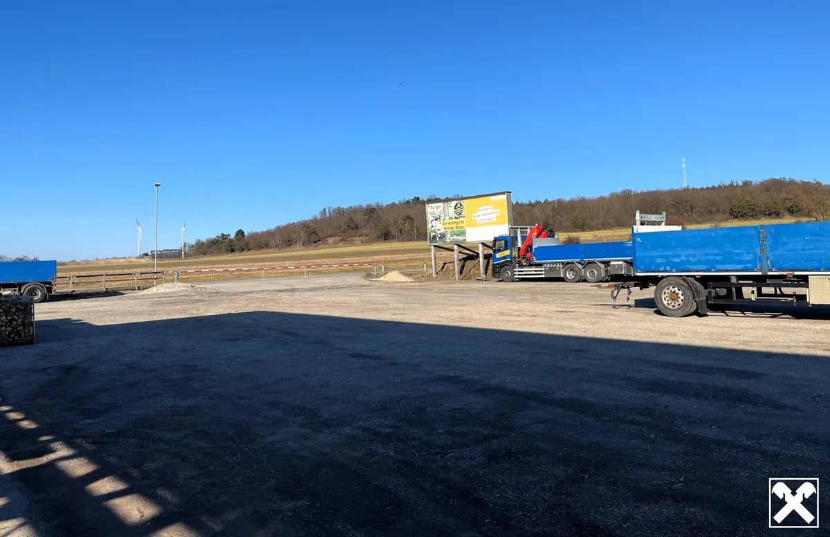 Immobilie mieten in Sankt Pölten Land – 1 800 m², € 4.166 – Bild 2 von 9