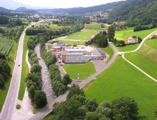 1-Zimmer-Gewerbeimmobilie mieten in Weiz – 206 m²