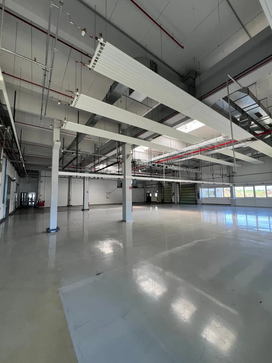 Gewerbeimmobilie mieten in Villach Land – 1 508 m²