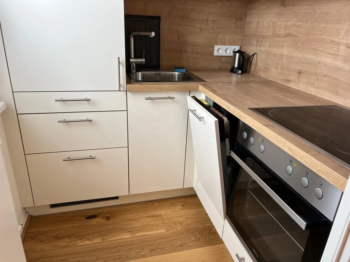 1-Zimmer-Wohnung mieten in Linz – 29 m², € 698 – Bild 4 von 7