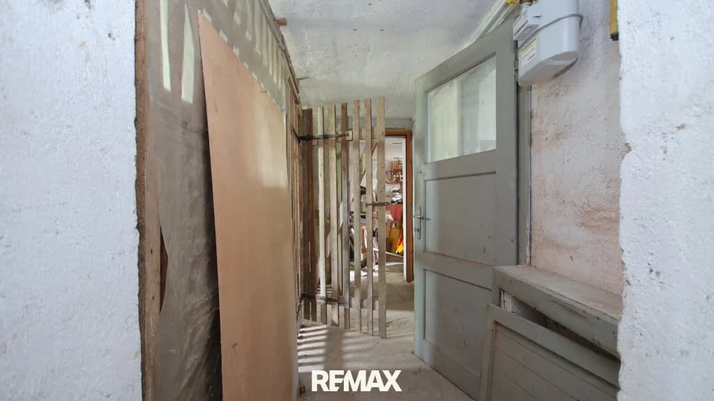8-Zimmer-Haus kaufen in Graz – 200 m², € 270.000 – Bild 33 von 33
