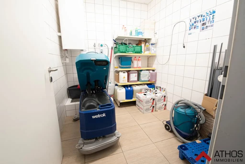 Gewerbeimmobilie mieten in Wels – 598 m², € 7.280 – Bild 12 von 20