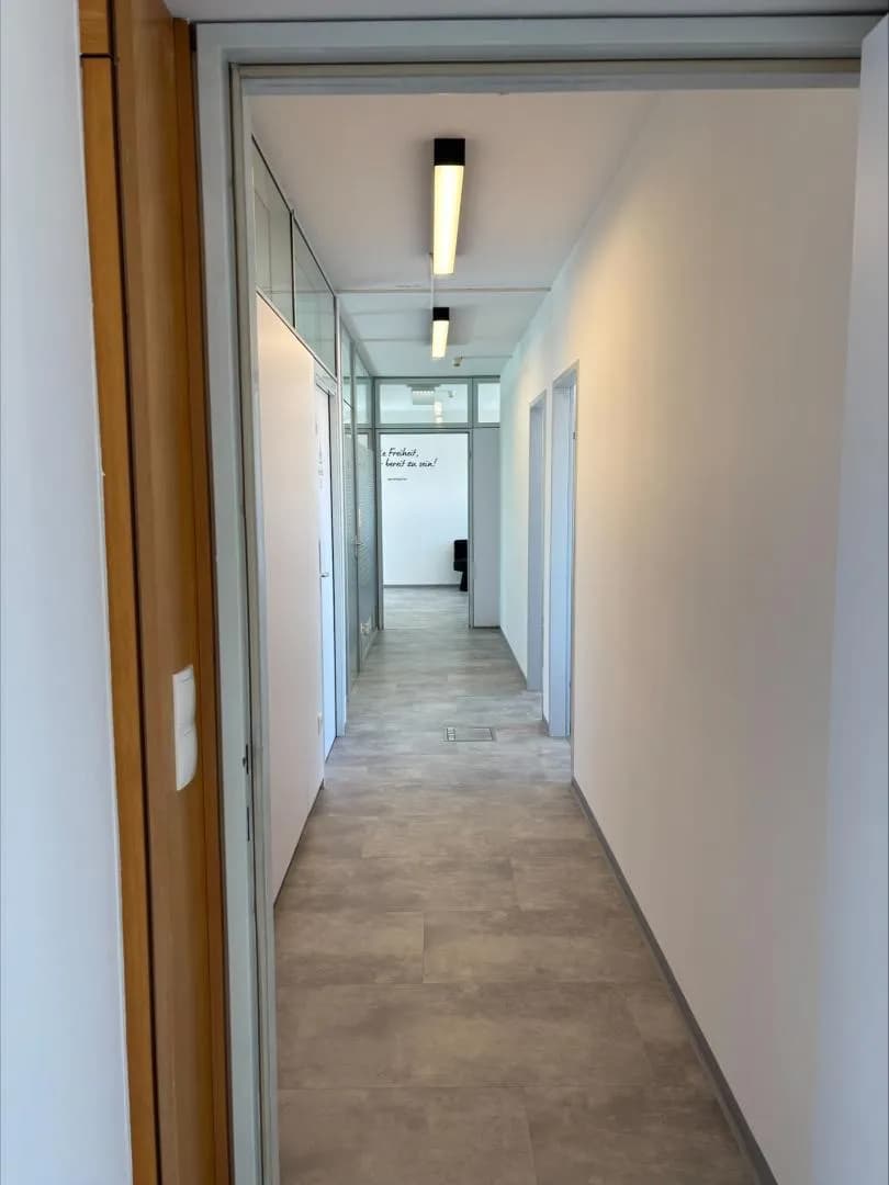 6-Zimmer-Gewerbeimmobilie mieten in Graz – 188 m², € 13 – Bild 5 von 8