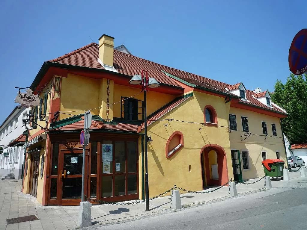 12-Zimmer-Gewerbeimmobilie kaufen in Mattersburg – 734 m², € 560.000