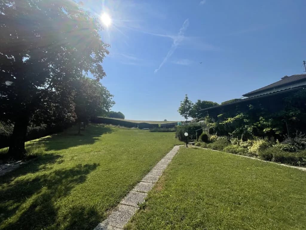 Grundstück kaufen in Linz Land – 958 m², € 359.000
