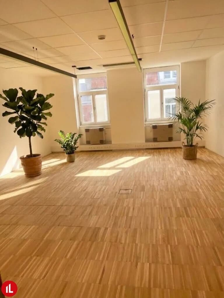 Gewerbeimmobilie mieten in Baden – 182 m², € 3.129