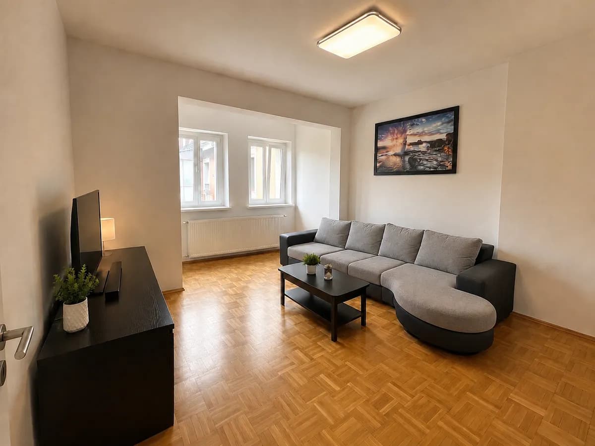 3-Zimmer-Wohnung mieten in Linz – 25 m², € 300 – Bild 1 von 8