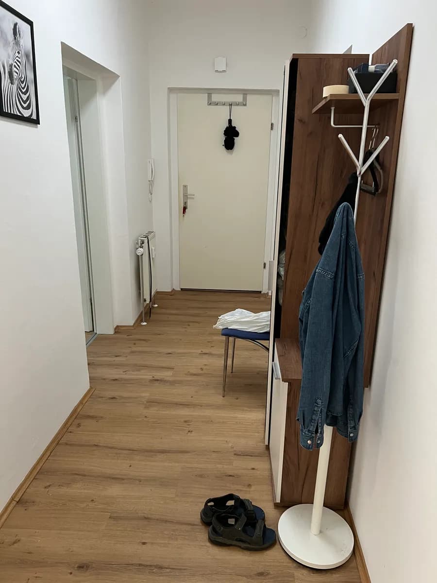 3-Zimmer-Wohnung mieten in Linz – 25 m², € 300 – Bild 8 von 8