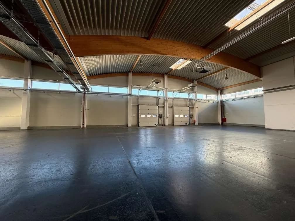 Gewerbeimmobilie mieten in Eisenstadt - Umgebung – 3 029 m², € 6 – Bild 3 von 9