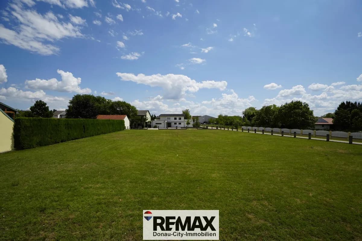 Grundstück kaufen in Neusiedl am See – 661 m², € 160.000