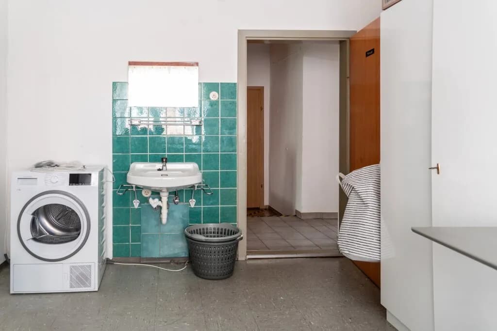 5-Zimmer-Gewerbeimmobilie kaufen in Rohrbach – 279 m², € 100.000 – Bild 13 von 19