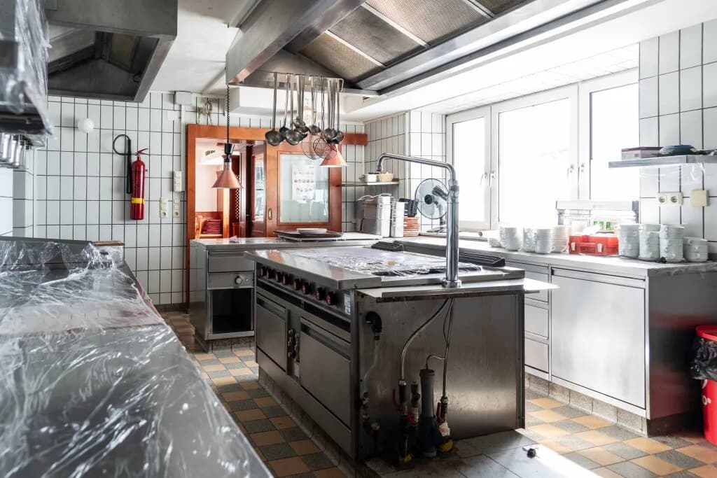 4-Zimmer-Gewerbeimmobilie kaufen in Rohrbach – 371 m², € 195.000 – Bild 25 von 49