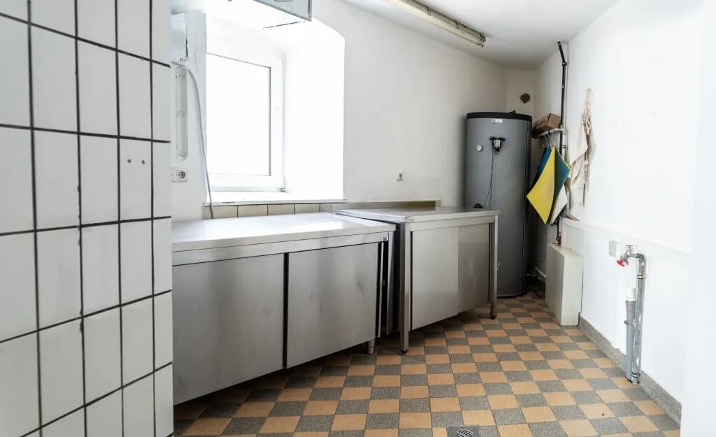 4-Zimmer-Gewerbeimmobilie kaufen in Rohrbach – 371 m², € 195.000 – Bild 26 von 49