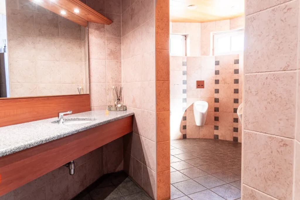 4-Zimmer-Gewerbeimmobilie kaufen in Rohrbach – 371 m², € 195.000 – Bild 34 von 49