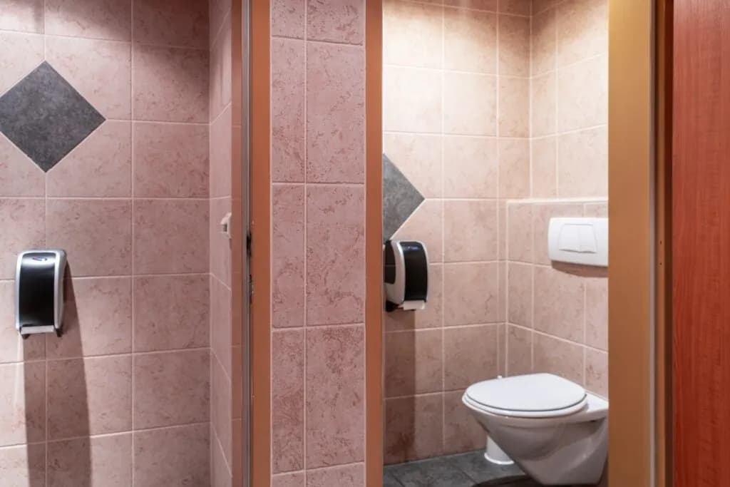 4-Zimmer-Gewerbeimmobilie kaufen in Rohrbach – 371 m², € 195.000 – Bild 37 von 49