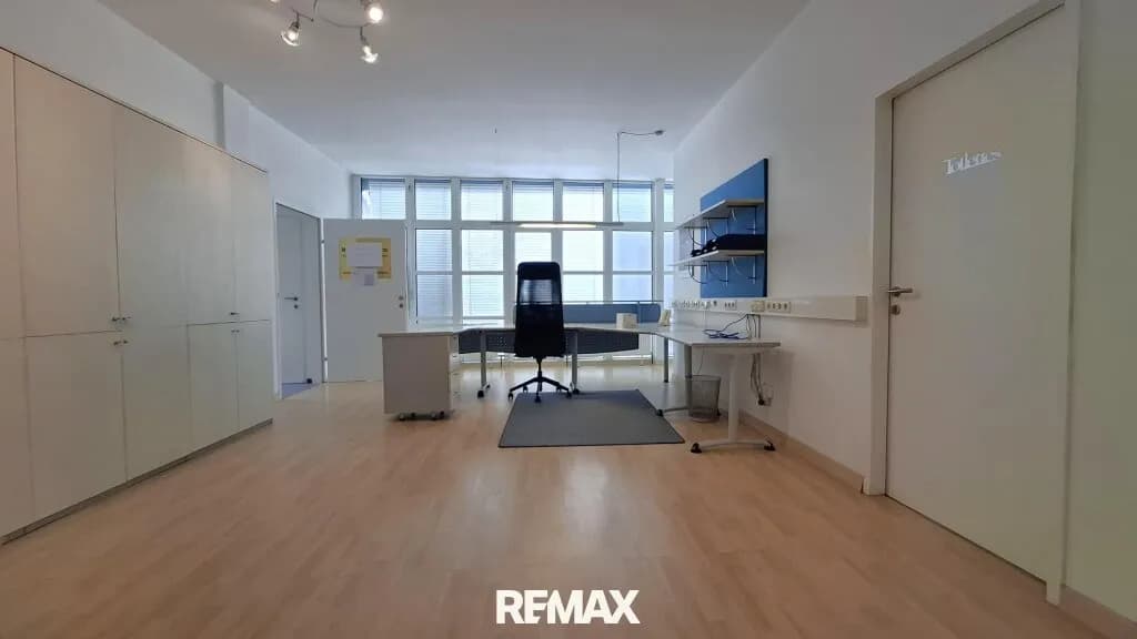 4-Zimmer-Gewerbeimmobilie mieten in Salzburg-Umgebung – 142 m², € 2.000 – Bild 5 von 11