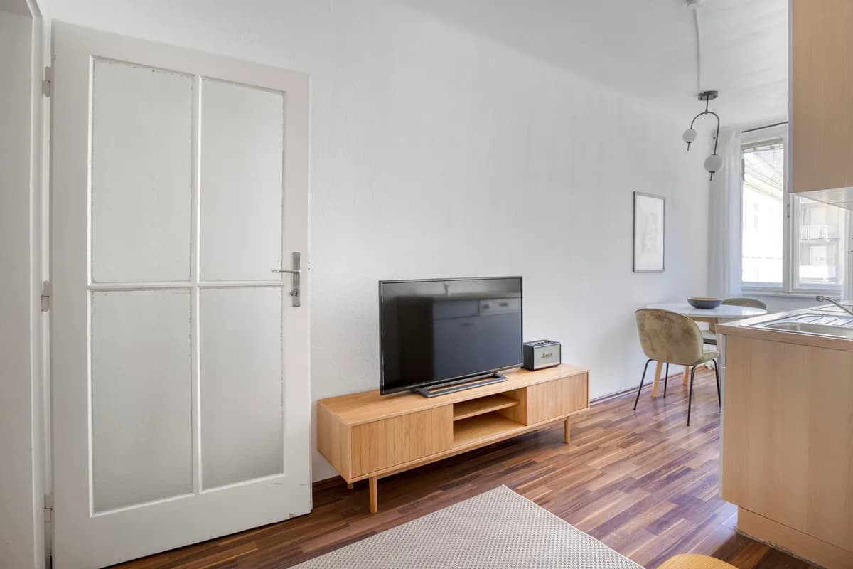 2-Zimmer-Wohnung mieten in Wien – 46 m², € 1.735 – Bild 2 von 12