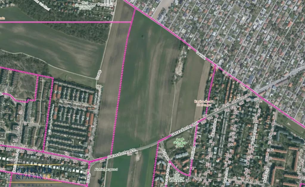 Grundstück kaufen in Wien – 5 798 m², € 198.000