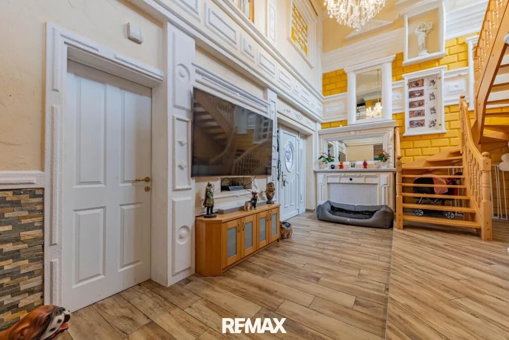 5-Zimmer-Haus kaufen in Hollabrunn – 229 m², € 550.000 – Bild 2 von 53