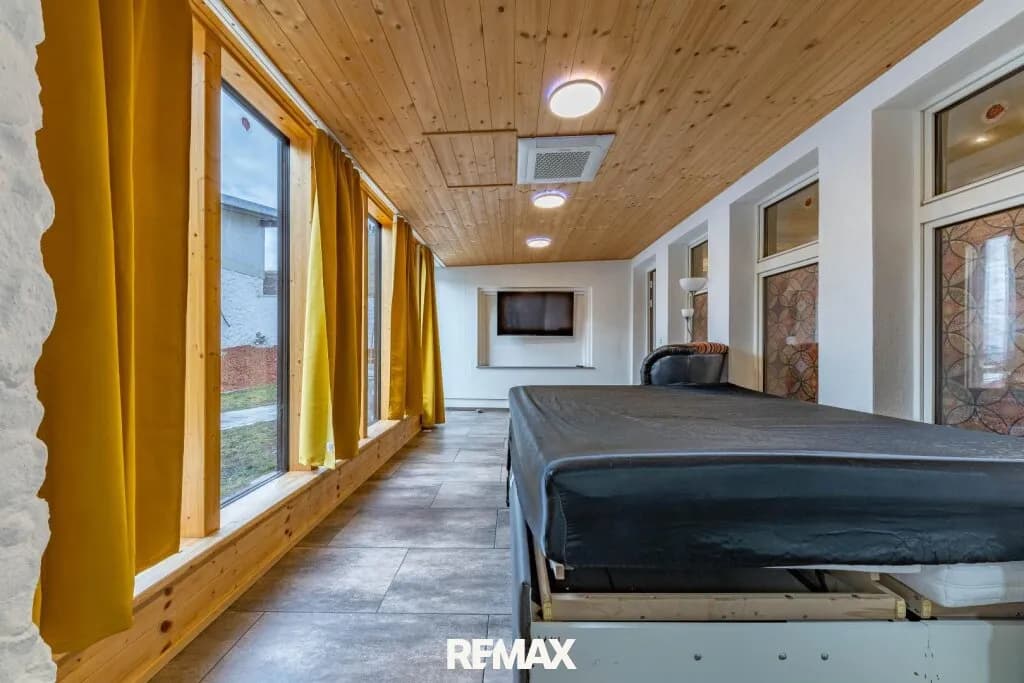 5-Zimmer-Haus kaufen in Hollabrunn – 229 m², € 550.000 – Bild 14 von 53