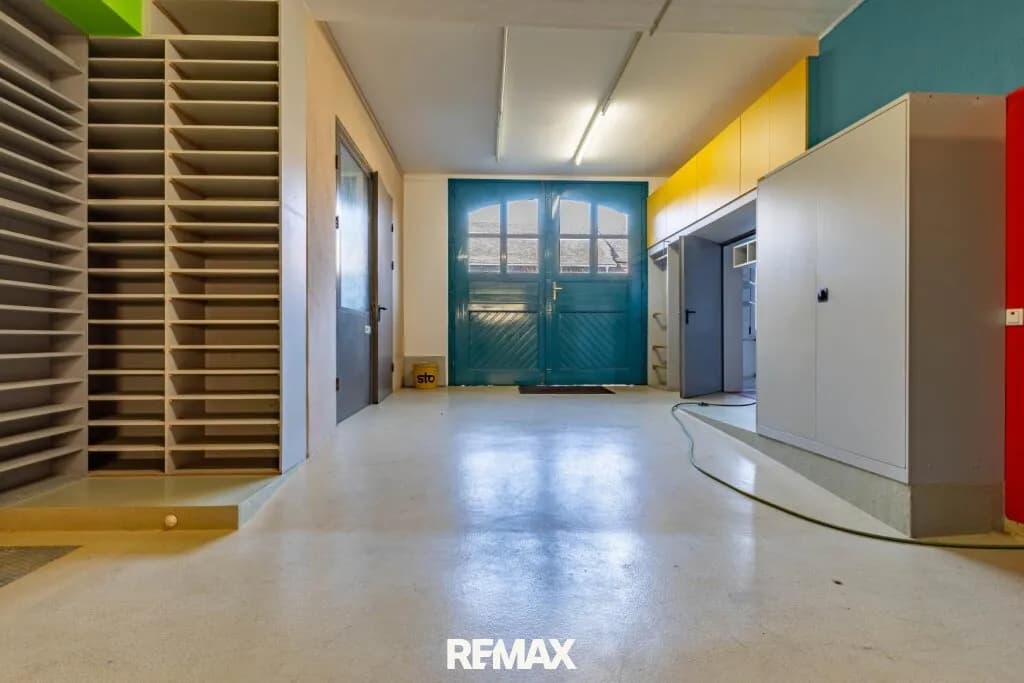 3-Zimmer-Haus kaufen in Hollabrunn – 200 m², € 399.000 – Bild 2 von 35