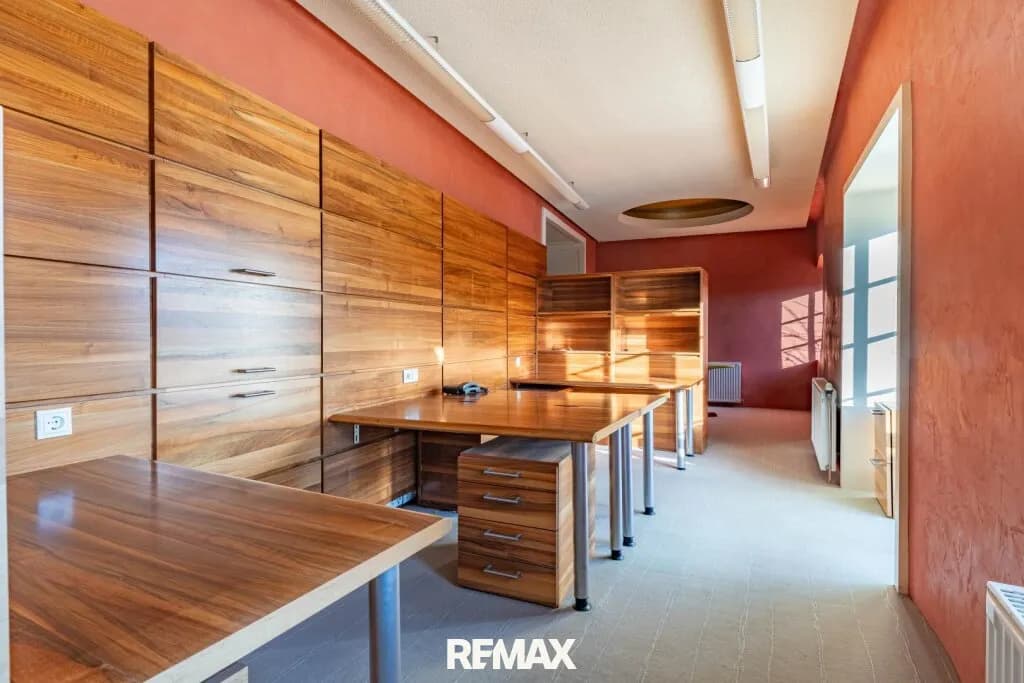 3-Zimmer-Haus kaufen in Hollabrunn – 200 m², € 399.000 – Bild 3 von 35