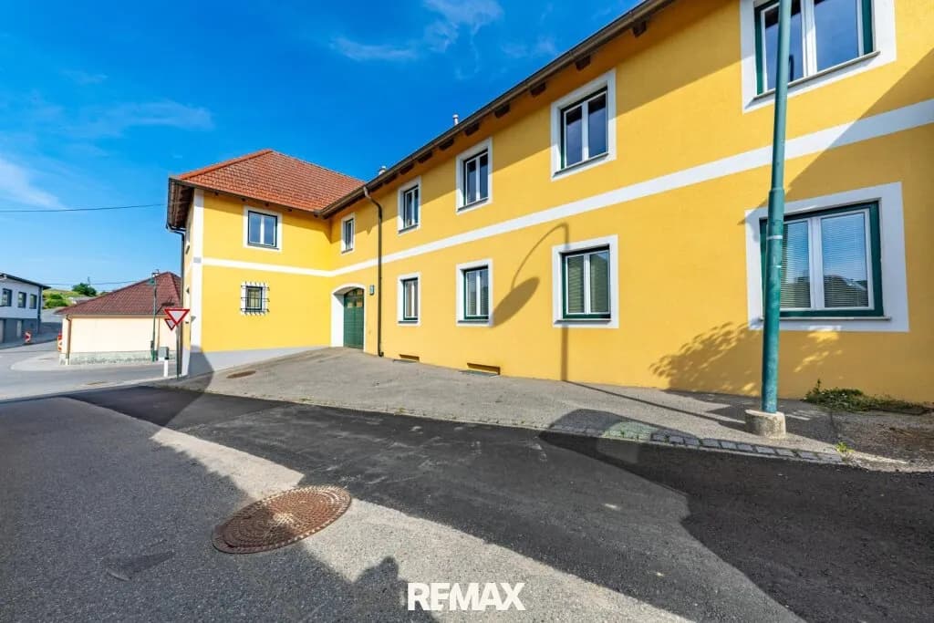 10-Zimmer-Haus kaufen in Tulln – 300 m², € 459.000 – Bild 1 von 11