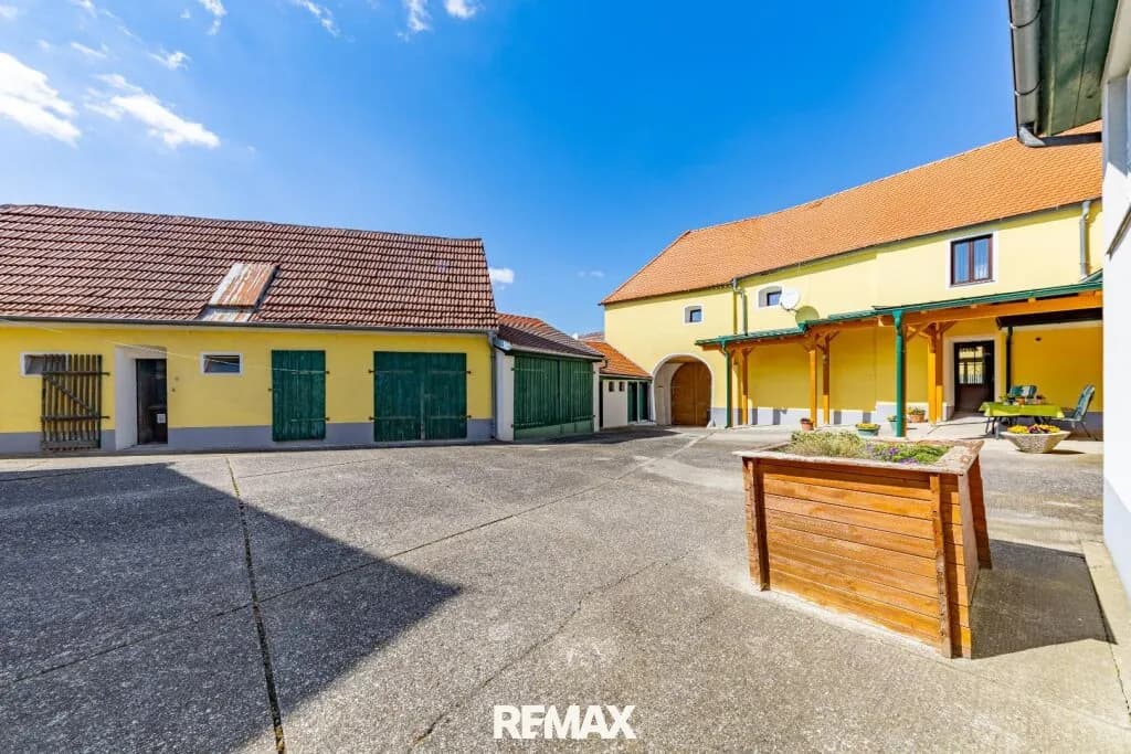 7-Zimmer-Haus kaufen in Hollabrunn – 243 m², € 399.000 – Bild 19 von 21