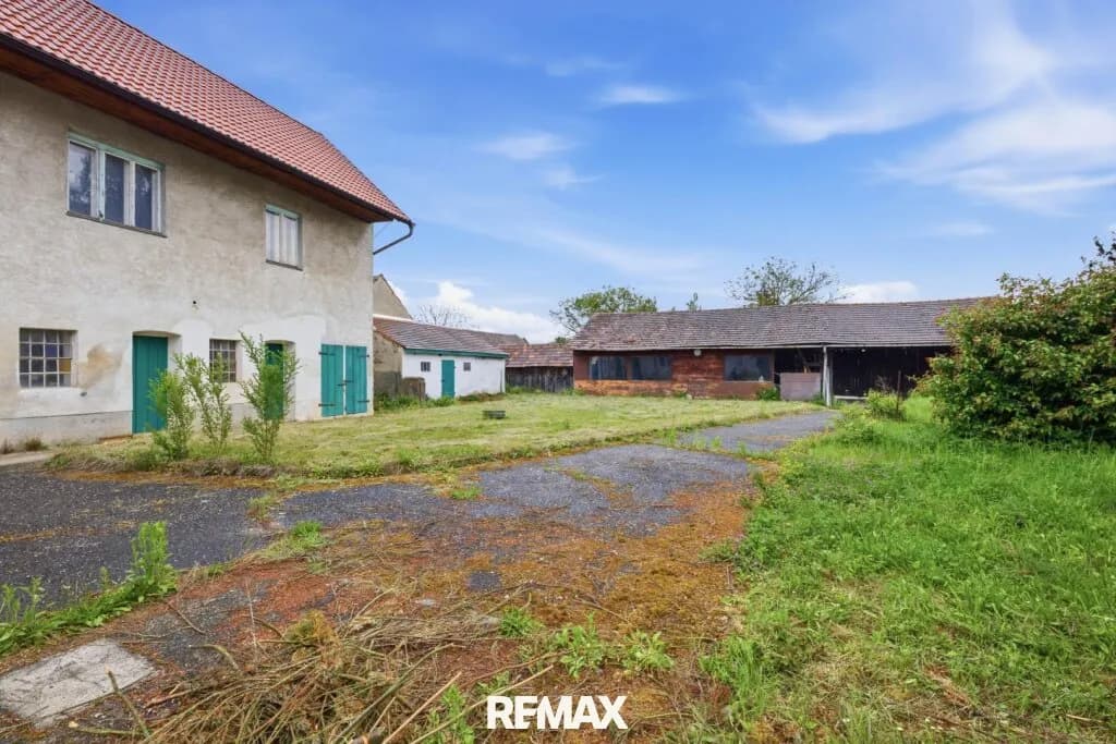 4-Zimmer-Haus kaufen in Hollabrunn – 156 m², € 285.000