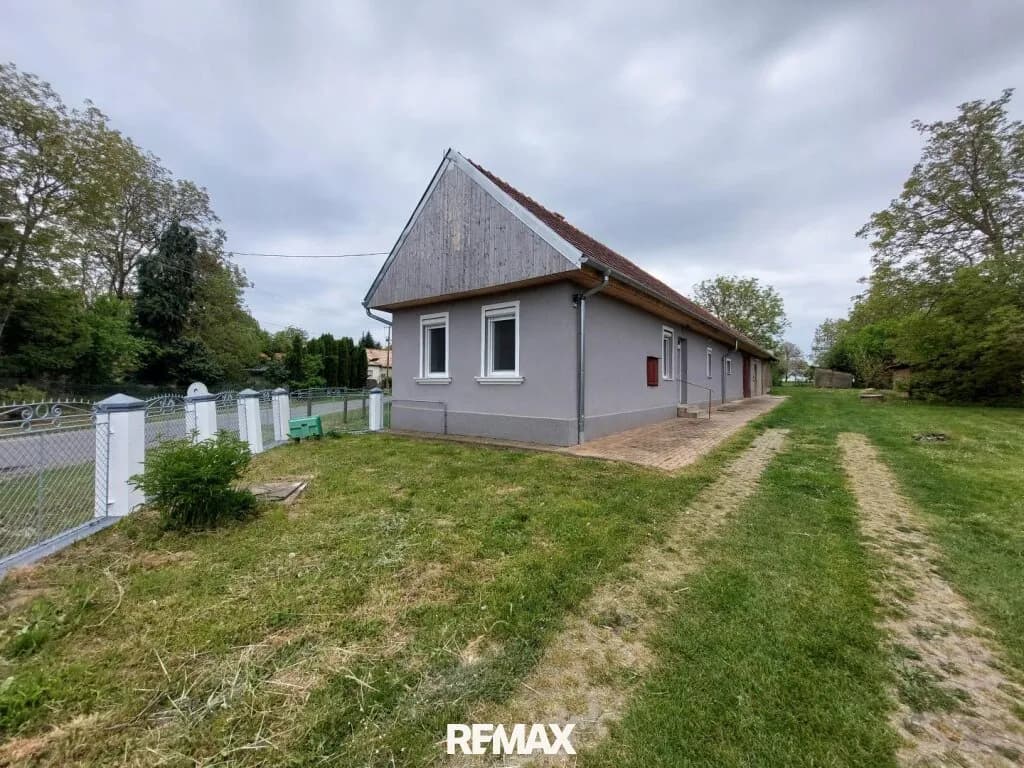 3-Zimmer-Haus kaufen in Jennersdorf – 85 m², € 158.000