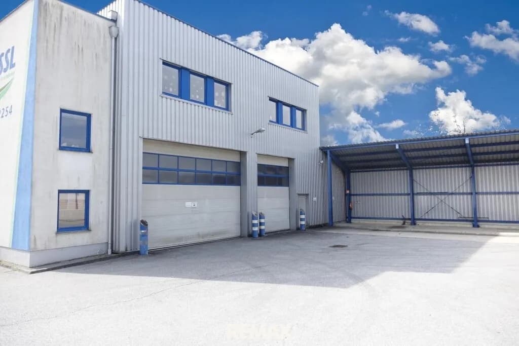 Immobilie mieten in Oberwart – 2 830 m², € 7.415