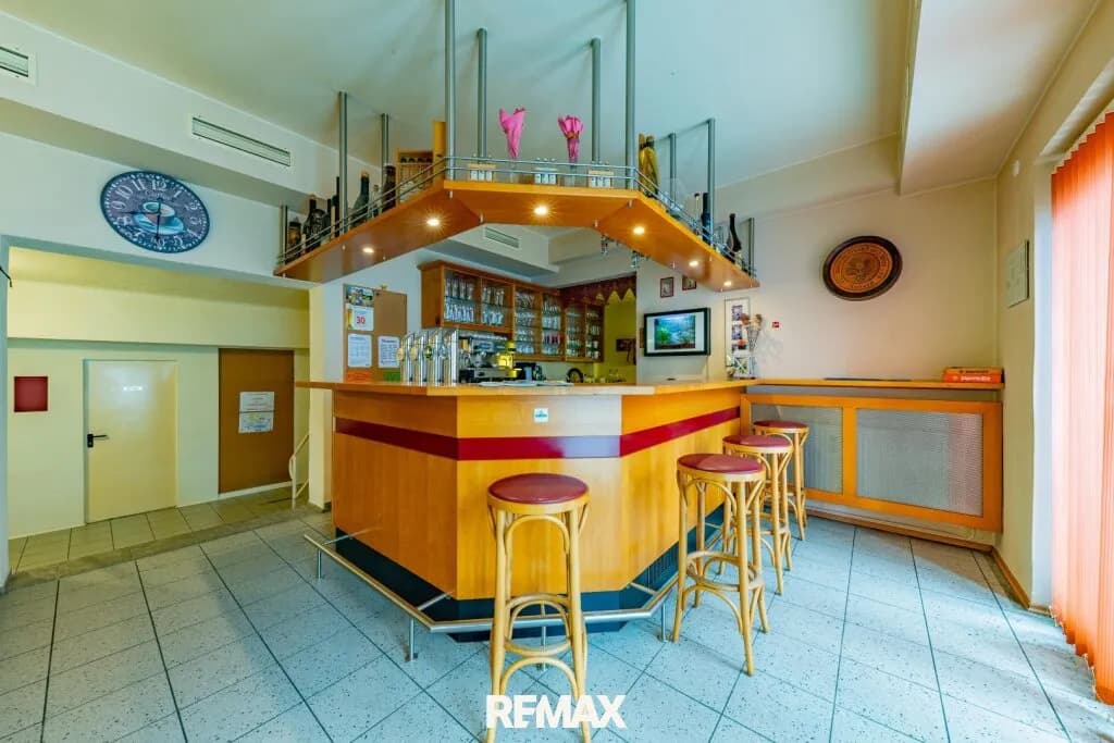 Gewerbeimmobilie mieten in Hollabrunn – 150 m², € 1.000 – Bild 2 von 8