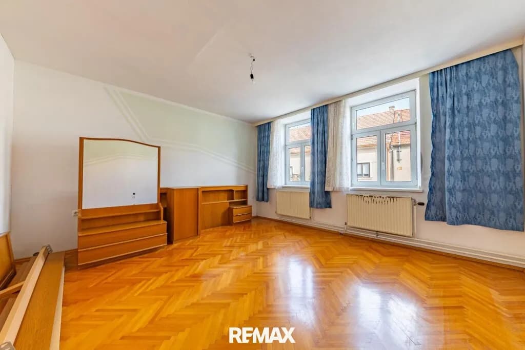 9-Zimmer-Haus kaufen in Hollabrunn – 350 m², € 229.900 – Bild 12 von 35