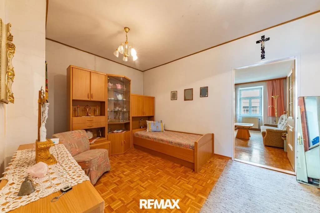9-Zimmer-Haus kaufen in Hollabrunn – 350 m², € 229.900 – Bild 23 von 35