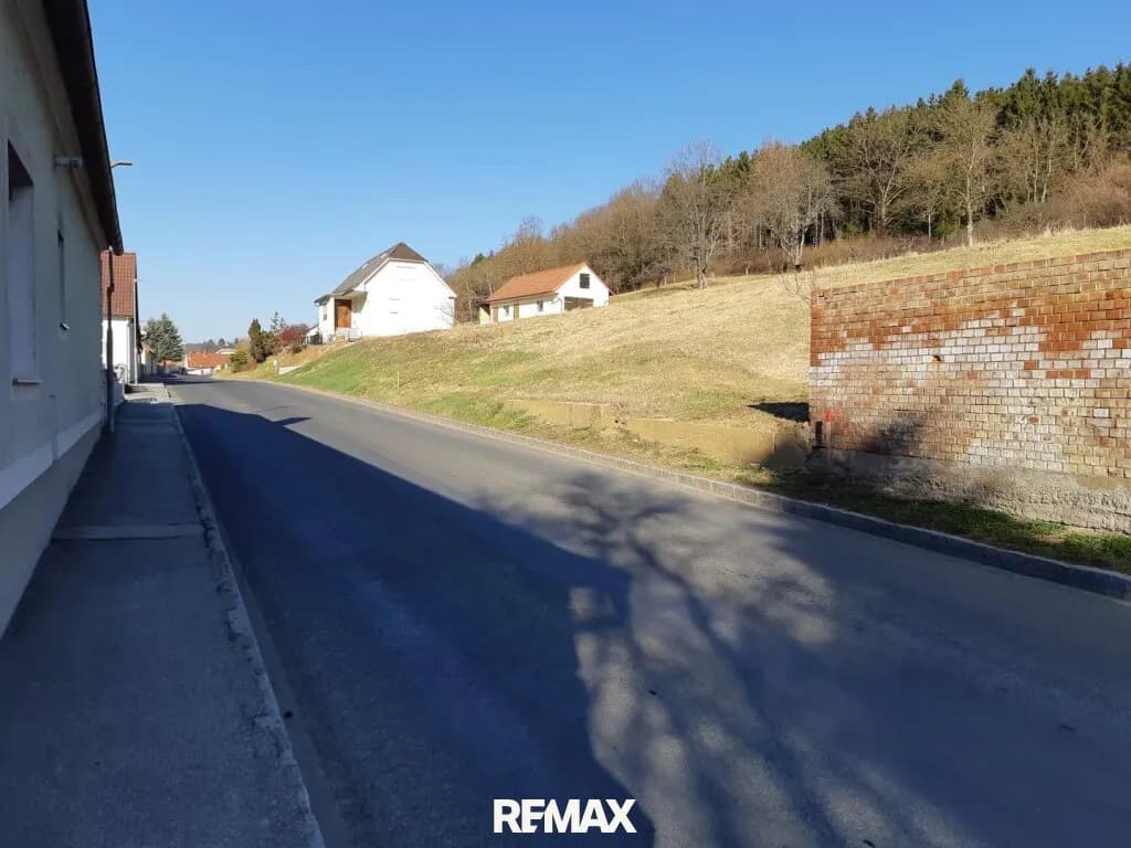Grundstück kaufen in Güssing – 1 142 m², € 62.800