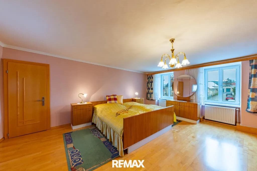 7-Zimmer-Gewerbeimmobilie kaufen in Hollabrunn – 243 m², € 399.000 – Bild 12 von 21