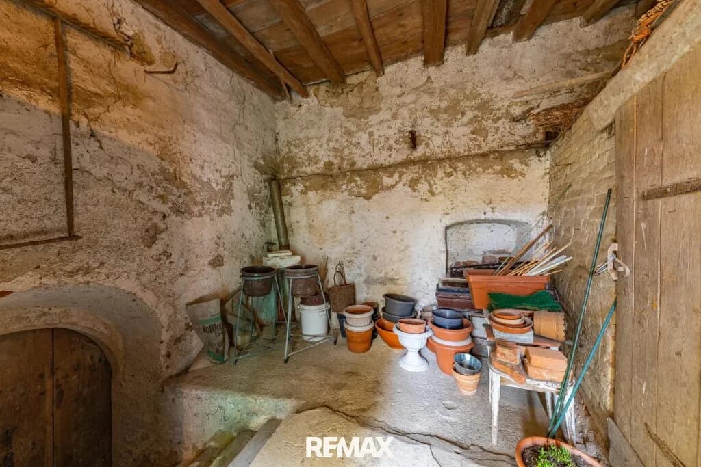 7-Zimmer-Gewerbeimmobilie kaufen in Hollabrunn – 243 m², € 399.000 – Bild 16 von 21