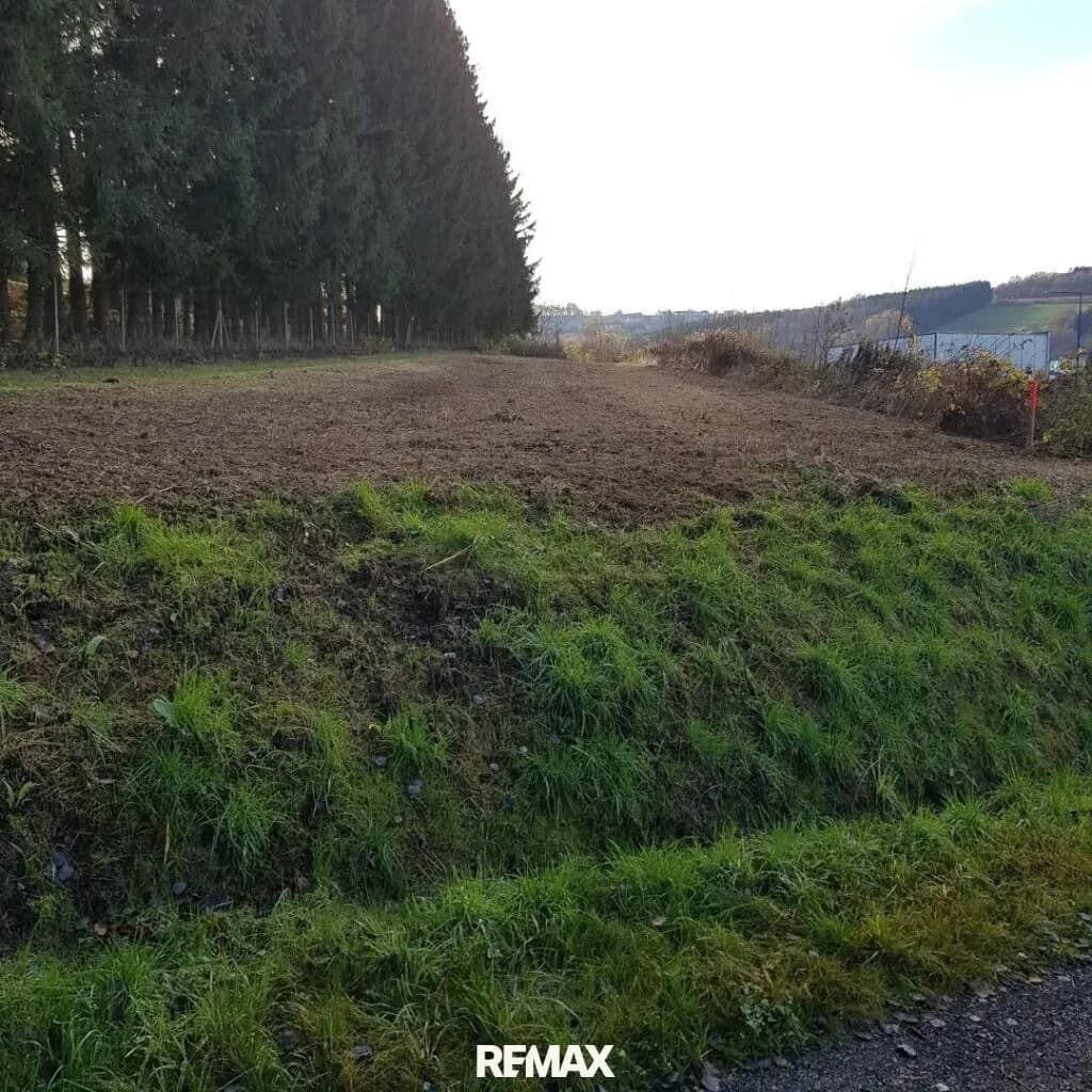 Grundstück kaufen in Güssing – 1 750 m², € 46.000